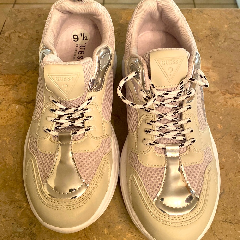 Guess tennis shoes size 9 1/2 women